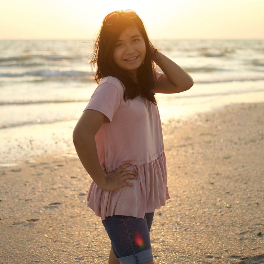 Meet your Posher, Joy